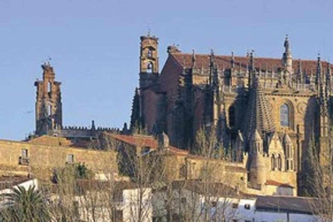 Plasencia Santa Ana Apartment Bagian luar foto